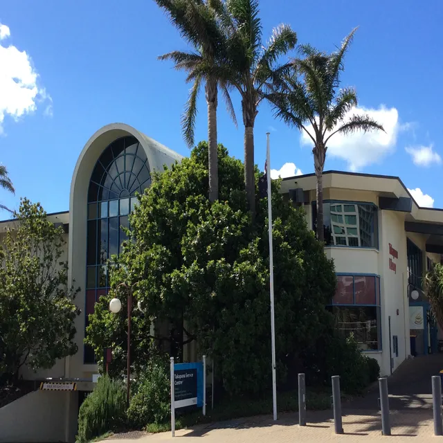 Takapuna Library