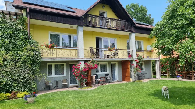 Pokoje Gościnne "Adam"