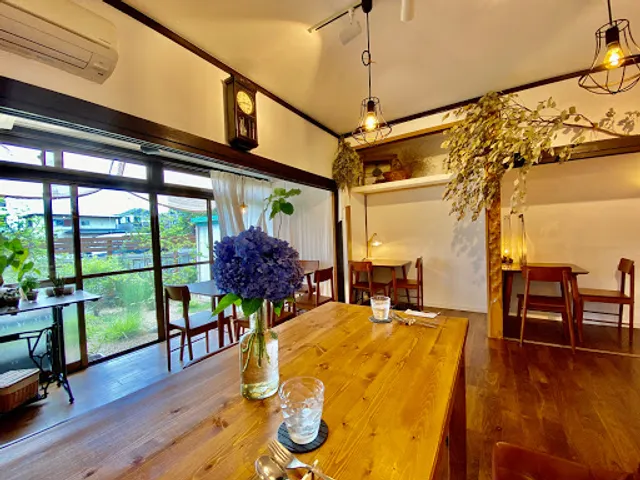 Dining Café 1g ( ダイニングカフェ アンジー)