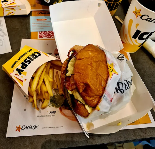 Carl's Jr. El Triángulo