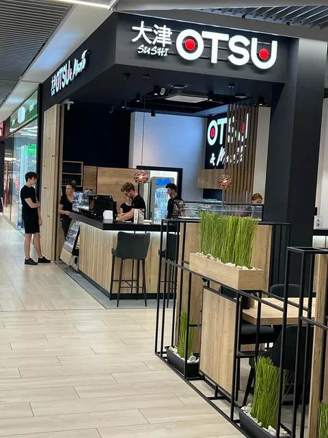 Otsu Sushi Kraków Restauracja z menu dań japońskich i azjatyckich