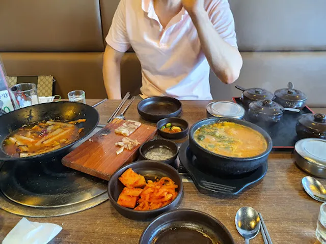 담소소사골순대국