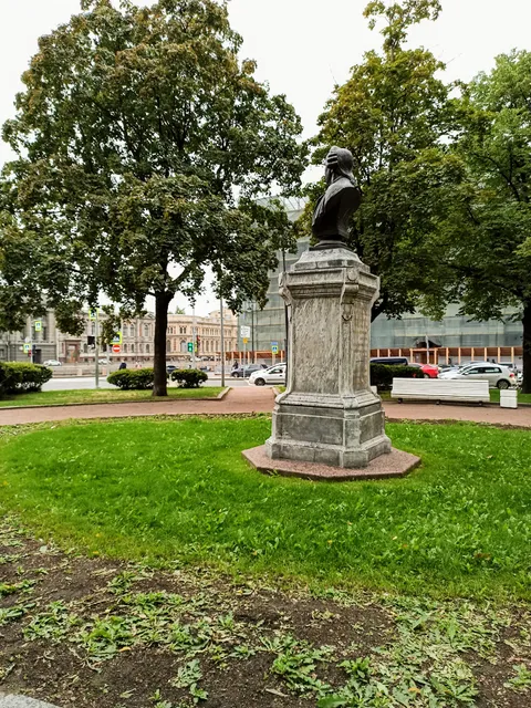 Ploshchad' Lomonosova