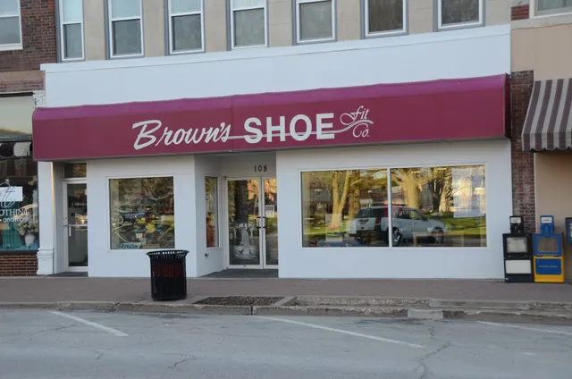 Brown's Shoe Fit Co