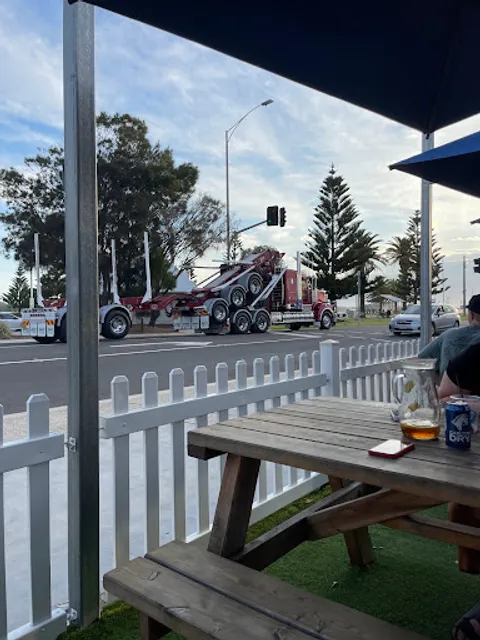 The Servo Lakes Entrance