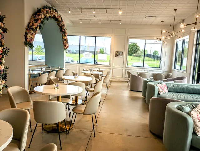 Roses & Berries Cafe