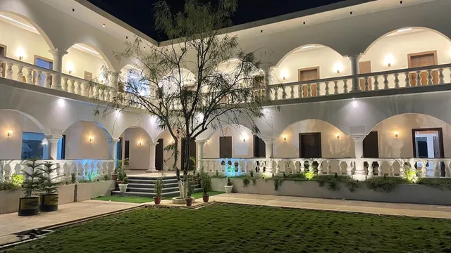 The Ashoka Hotels & Resorts, Panna