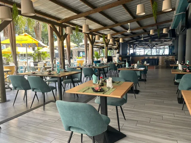 osaka sushi beach restaurant flic en flac