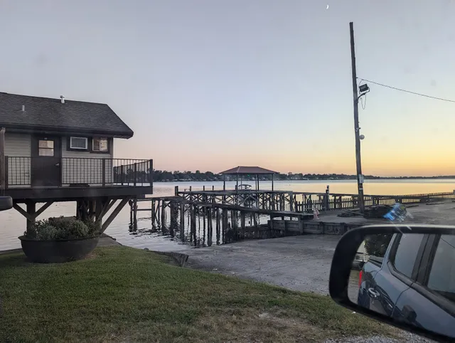 Pointe Breeze on False River