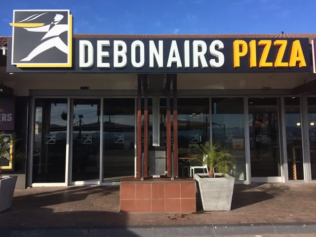 Debonairs Pizza