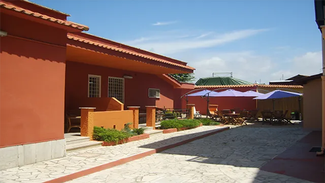 Guest House "Albis Rooms"