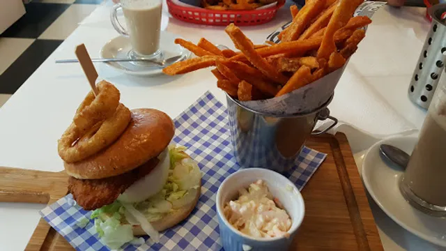 Route 15 American Diner