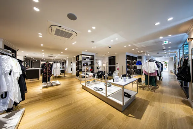 KOMEHYO（コメ兵） SHINJUKU WOMEN