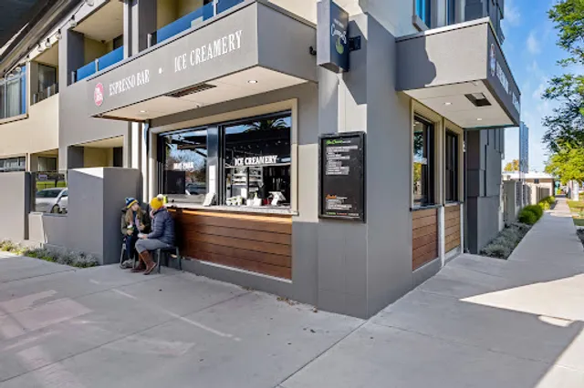 Una Sosta | Espresso Bar & Ice Creamery