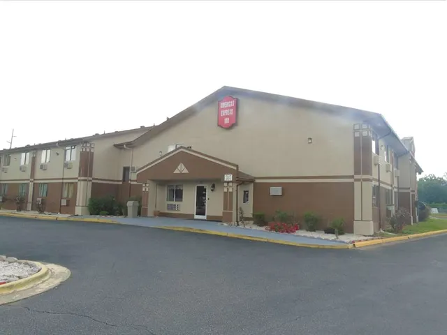 Country Hearth Inn And Suites Rocky Mount