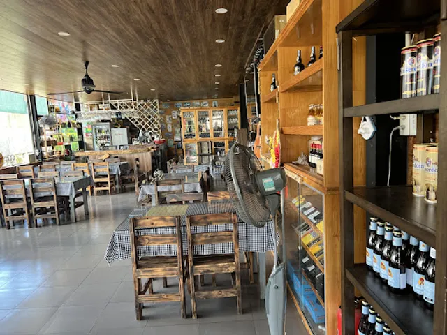 Trắng Đen Craft Beer Đà Lạt