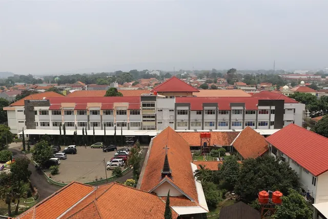 Apartemen The Edge Baros - Kamarku