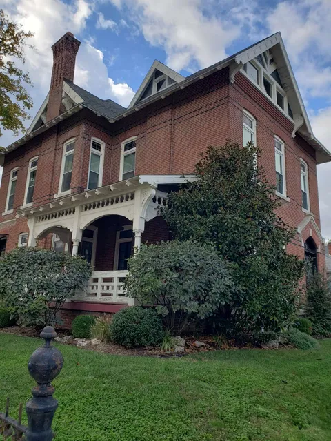 Vincennes Bed and Breakfast