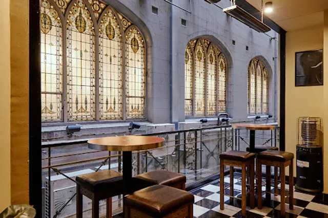 Natural History Bar & Grill