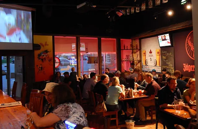 Coop's Aurora Bistro