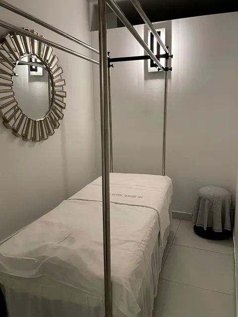 No.1 Natural Massage & Bodywork & Skincare Spa