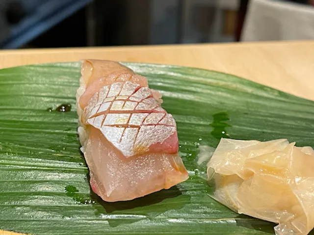 季節料理と寿し にかく