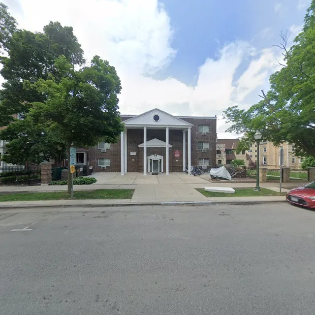 Lake Towne Apartments