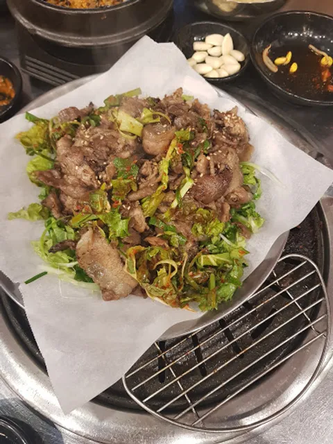 김정식의삼일뒷고기율하점