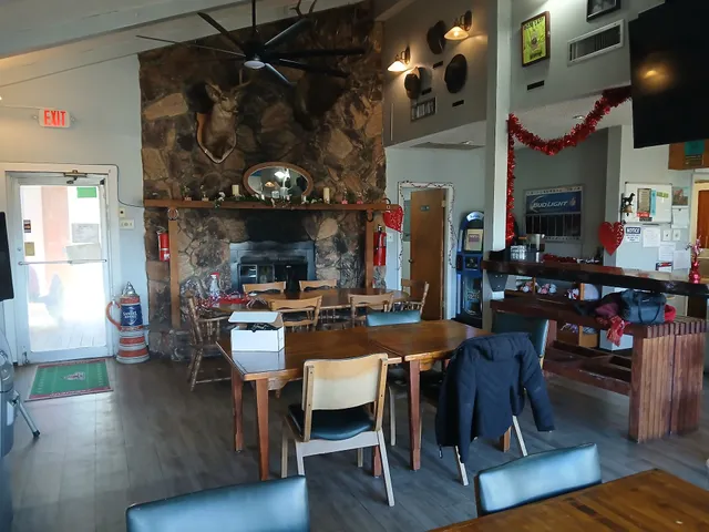 High Country Lounge & Grill