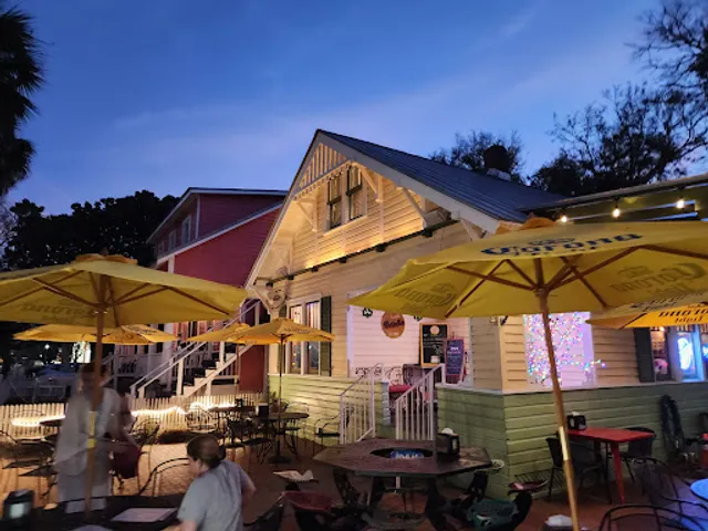 Lucy's In The Square