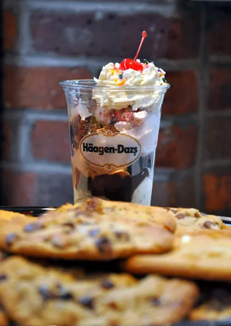 Lindsay's Boulder Deli @ Haagen Dazs
