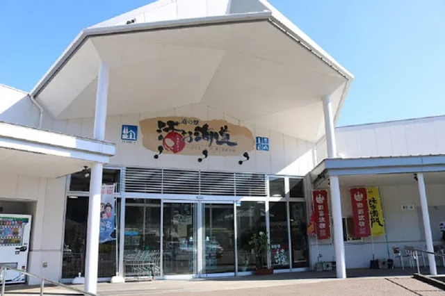 市場食堂 鶴の港