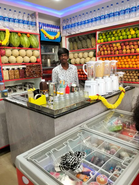 Sri Ganesha Fruit Juice Centre