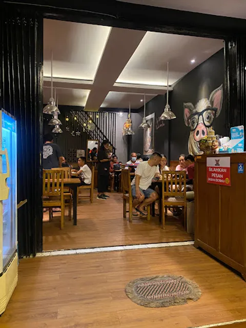 Iga Babi Bakar Permana