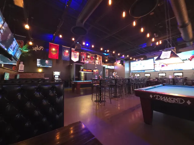 Enzo's Pizza and Rolls