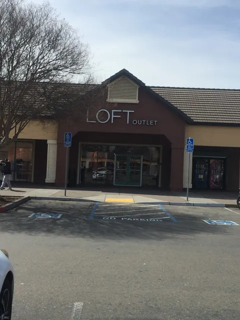 LOFT Outlet