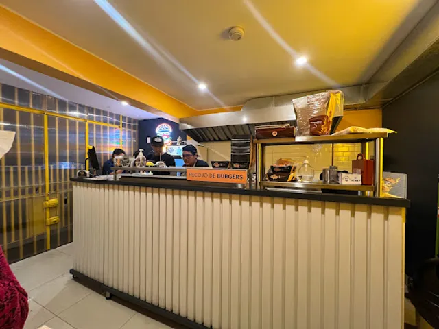 De a Cheque / UN CONCEPTO DE LOS FINOS