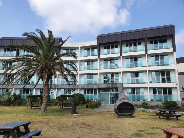 Spring and Fall Resort