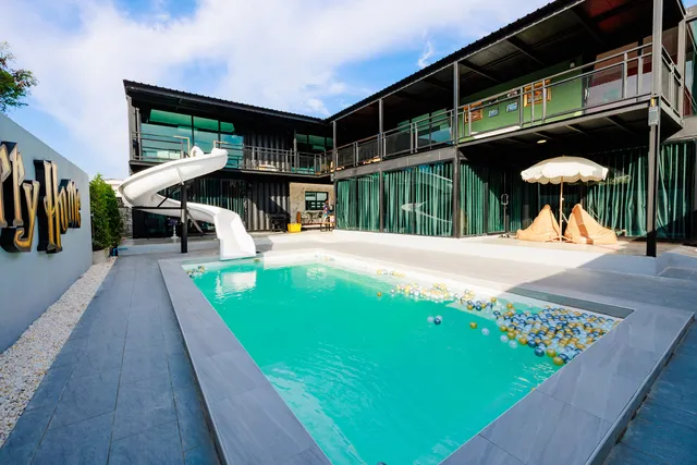 Harry Home Poolvilla Bangsaen พูลวิลล่าบางแสน