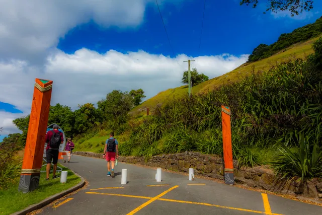 Mount Maunganui lookout trail and base trail access