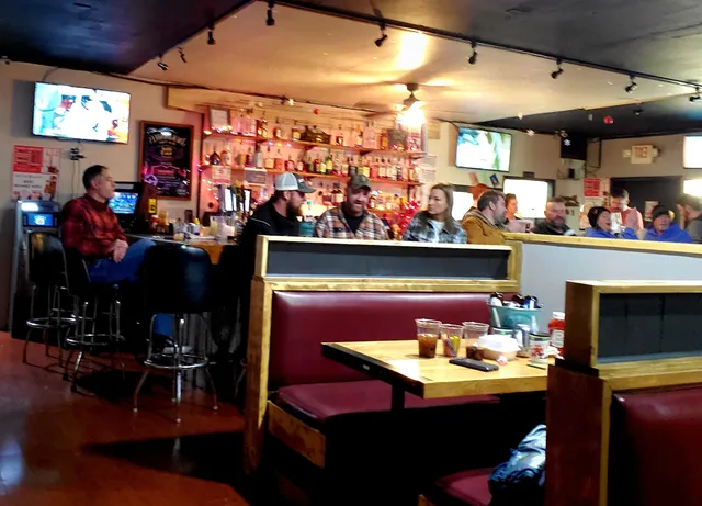 1836 Restaurant and Tavern