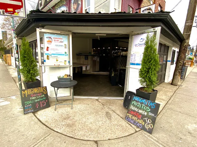 La Cevichería Bar & Grill