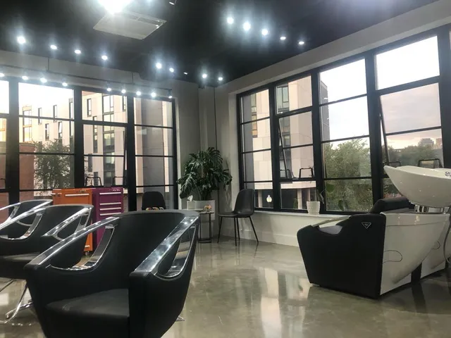 Axiom Salon
