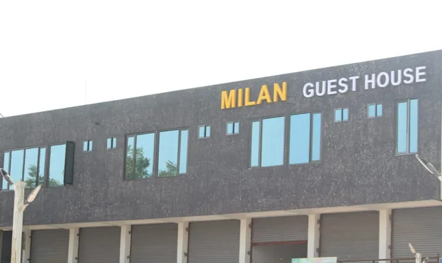 OYO 29317 Milan Guest House