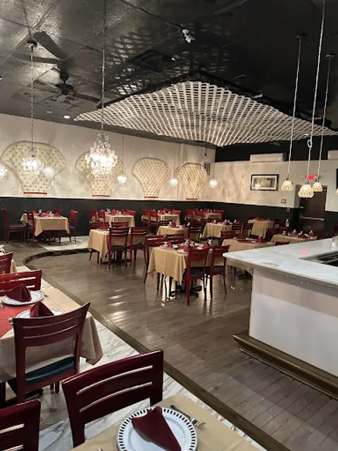 Mir Mediterranean Bar & Grill