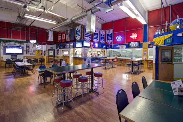 The Blue Line Pub & Cafe