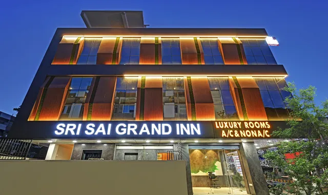 Itsy Hotels Sri Sai Grand Inn