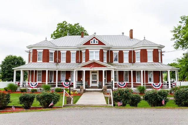 Grand Victorian Inn