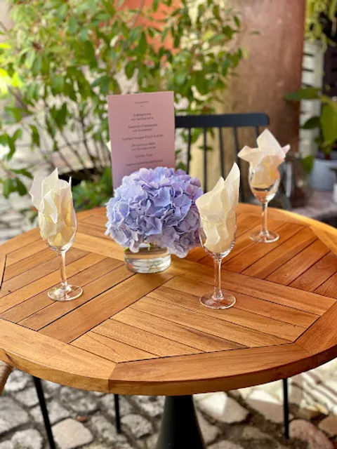 Dahoam im Schlosscafé