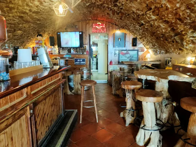 Kelly's pub la Grotte